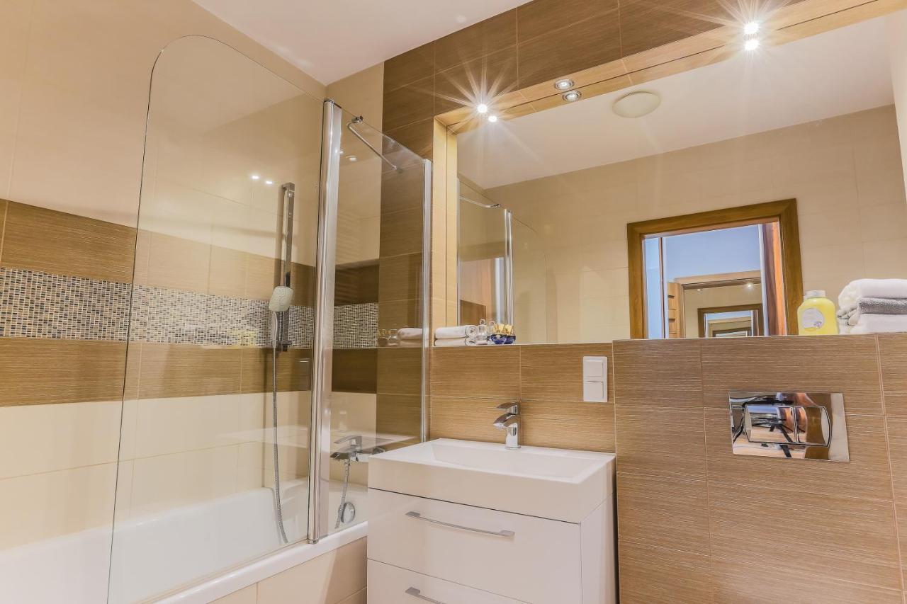 Coin Apartamenty Wroclaw Ngoại thất bức ảnh