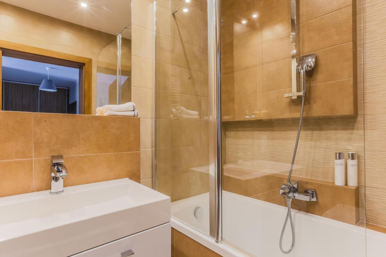 Coin Apartamenty Wroclaw Ngoại thất bức ảnh