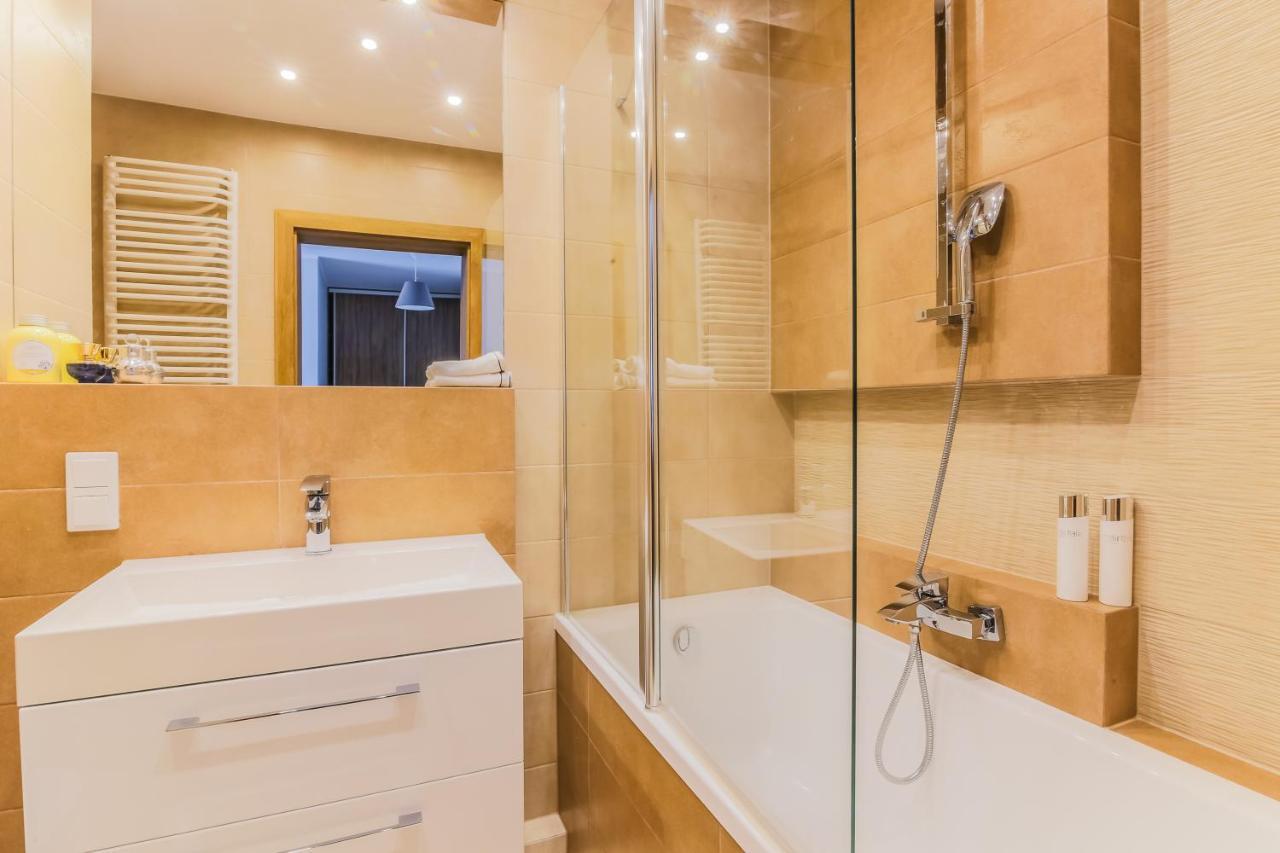 Coin Apartamenty Wroclaw Ngoại thất bức ảnh